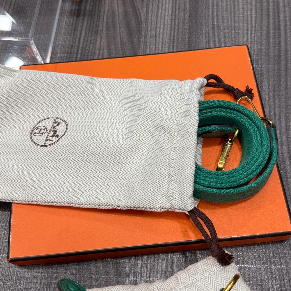 Hermes Green Crossbody Bag in Vert Vertigo color - Picture 6 of 11